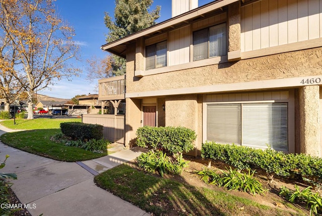 exterior space with a front yard