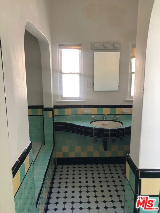 bathroom with sink