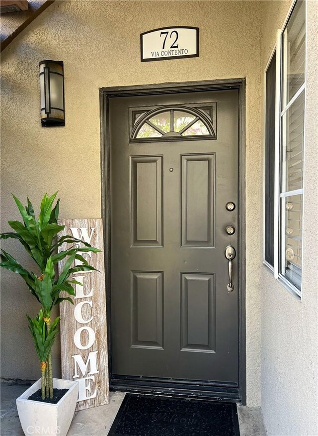 view of property entrance