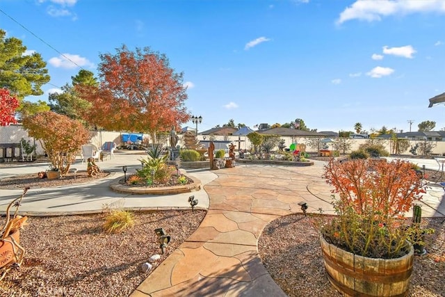 19985 Red Feather Rd, Apple Valley, CA 92307 - view of yard