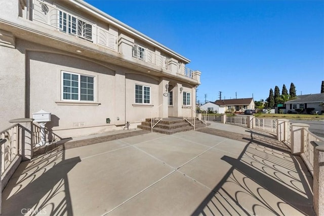 4601 W 191st St, Torrance, CA 90503 - view of patio / terrace with a balcony