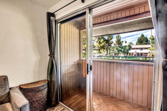 entryway featuring light tile patterned flooring