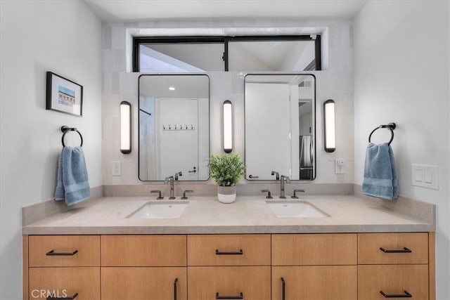734 Esplanade Unit A, Redondo Beach, CA 90277 - full bathroom with double vanity
