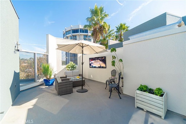 view of patio featuring an outdoor living space