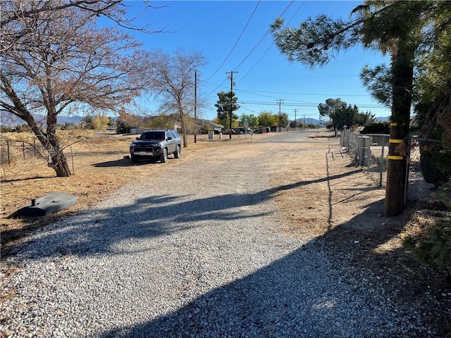 7928 Oakwood Ave, Hesperia, CA 92345 - view of road