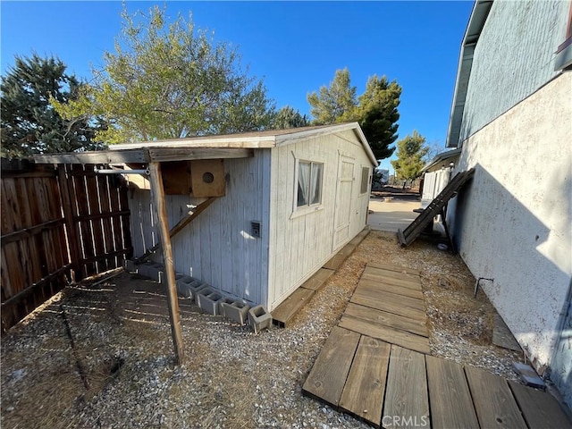 7928 Oakwood Ave, Hesperia, CA 92345 - view of outbuilding