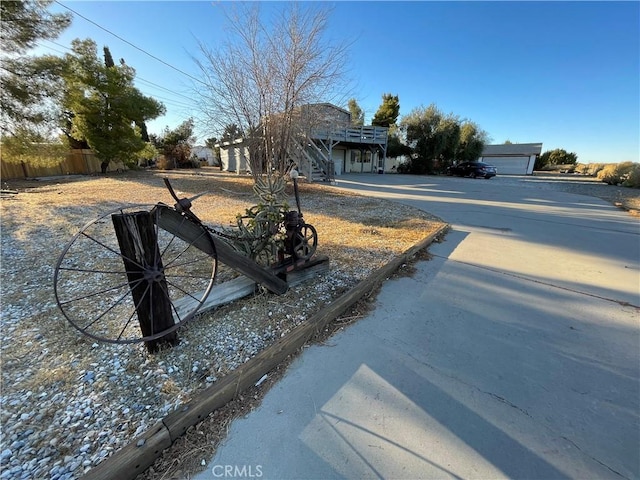 view of yard with a garage