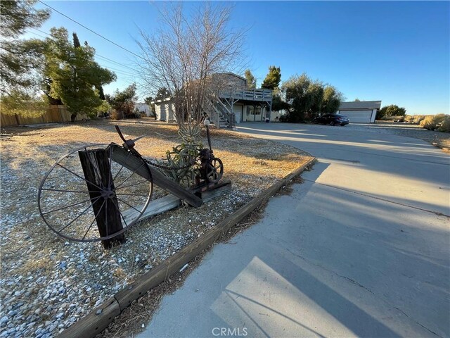 7928 Oakwood Ave, Hesperia, CA 92345 - photo 2