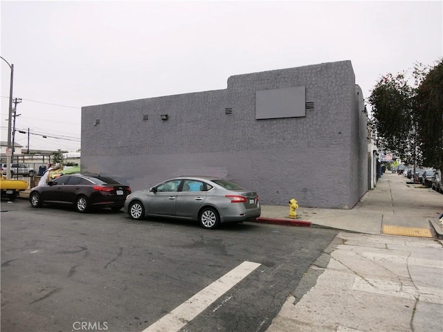 Listing photo 3 for 10950 S Main St, Los Angeles CA 90061