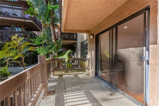22100 Burbank Blvd Unit 106A, Woodland Hills, CA 91367 - view of balcony