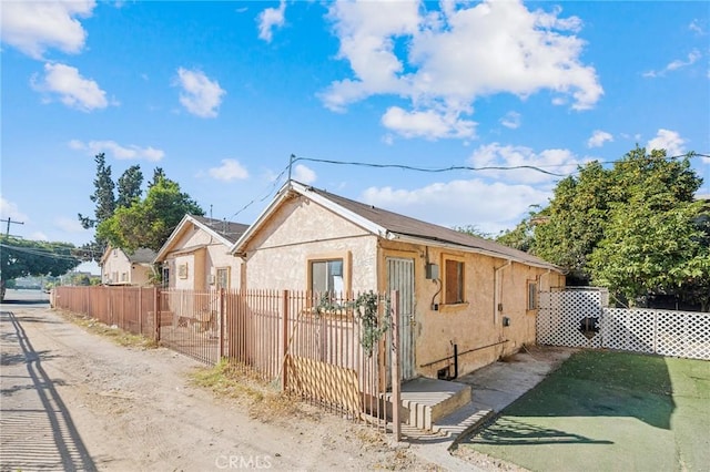 2853 E 6th St, Los Angeles, CA 90023 - view of front of house featuring stucco siding