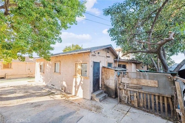 2853 E 6th St, Los Angeles, CA 90023 - view of outbuilding
