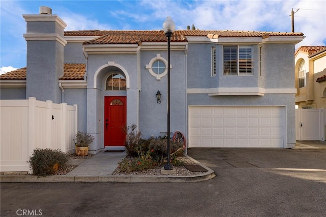 view of front facade featuring a garage