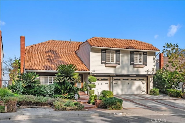 view of front of property featuring a garage