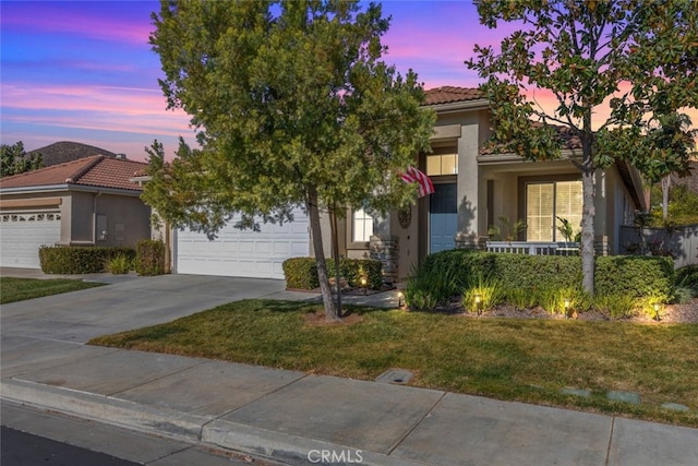 view of front of property with a yard