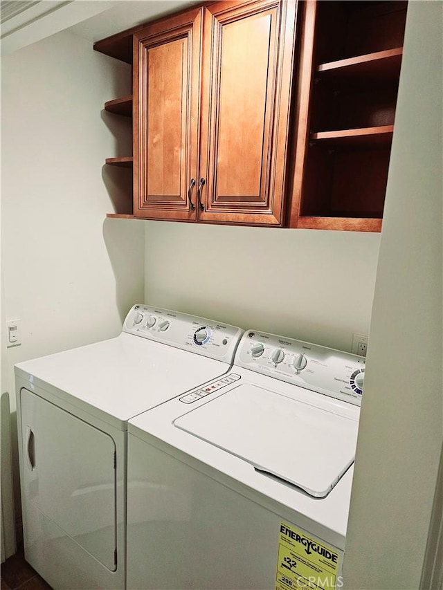 716 Avenida Majorca Unit C, Laguna Woods, CA 92637 - laundry area with washing machine and clothes dryer and cabinet space