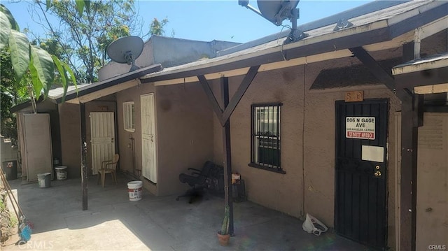 back of house featuring a patio