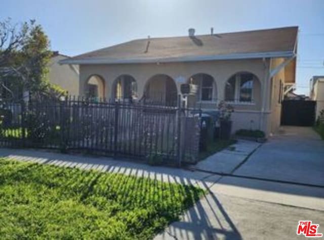 view of front of house with covered porch