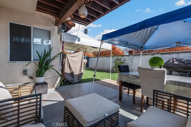 view of patio / terrace featuring an outdoor hangout area