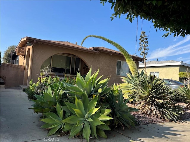 1547 Island Ave, Wilmington, CA 90744 - view of side of property with stucco siding