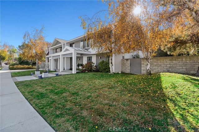 view of front of house with a front yard