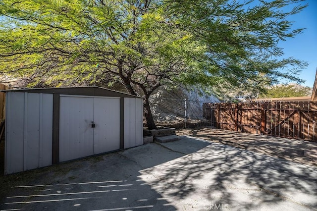 view of outbuilding