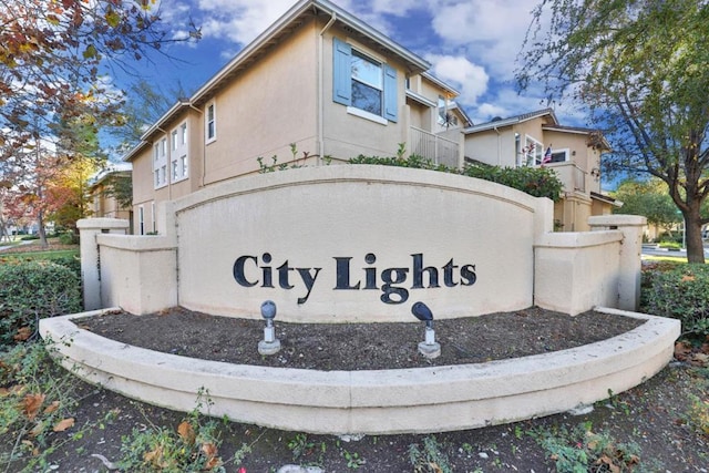 view of community / neighborhood sign