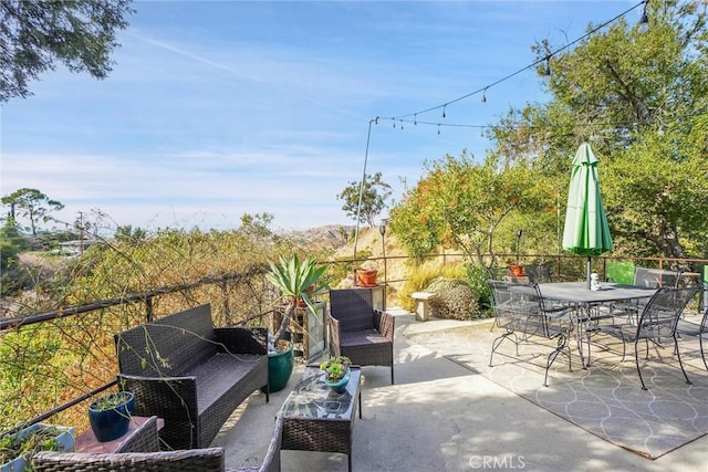 view of patio featuring an outdoor hangout area