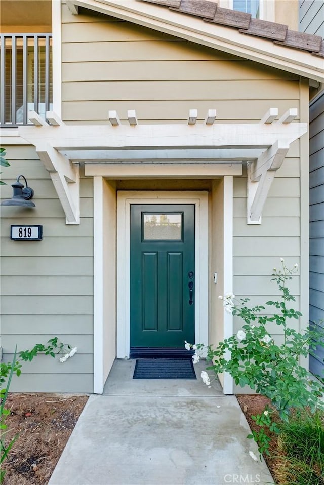 view of property entrance