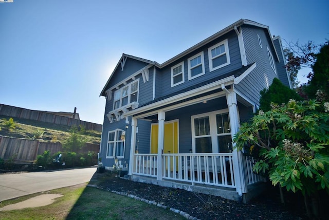 view of front facade with covered porch