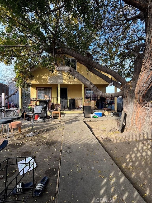 view of front of home