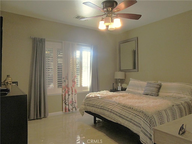 bedroom featuring ceiling fan