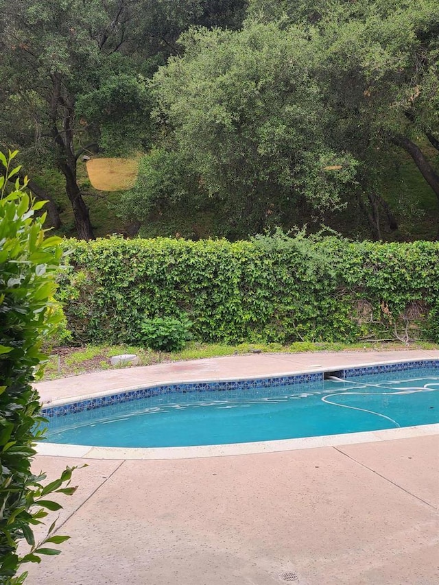 32202 Taupa Way, Pauma Valley, CA 92061 - swimming pool featuring a patio