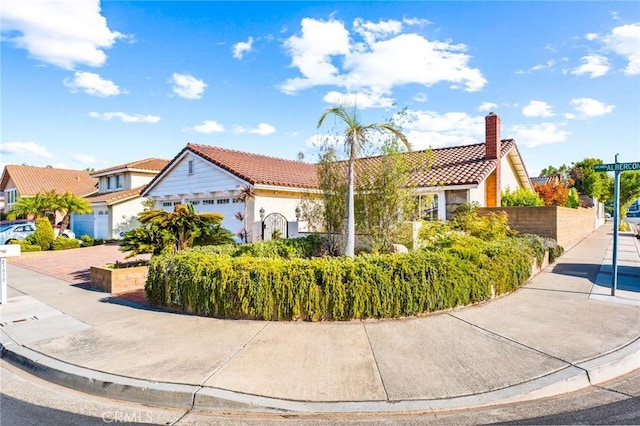 view of mediterranean / spanish-style house