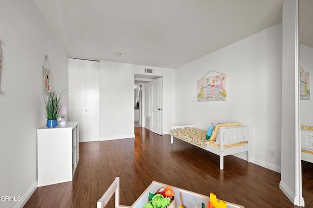 living area featuring dark hardwood / wood-style floors