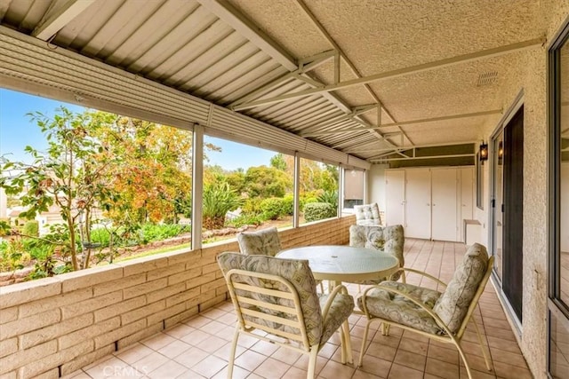 view of sunroom / solarium