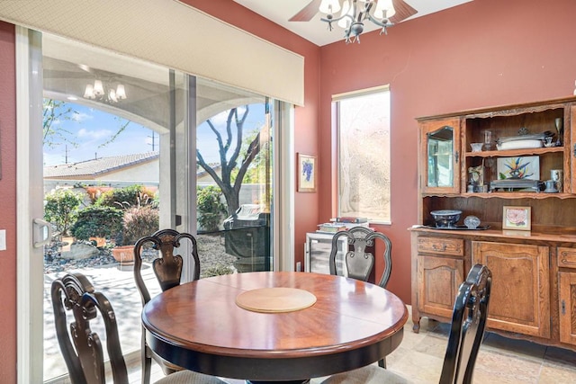 dining room with ceiling fan