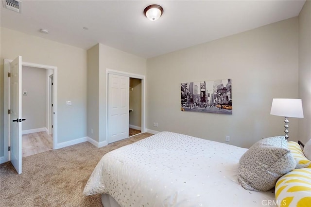 view of carpeted bedroom