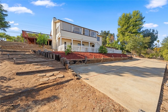 view of front of house