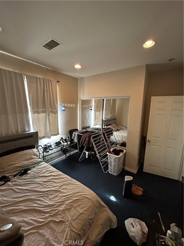 bedroom featuring carpet flooring