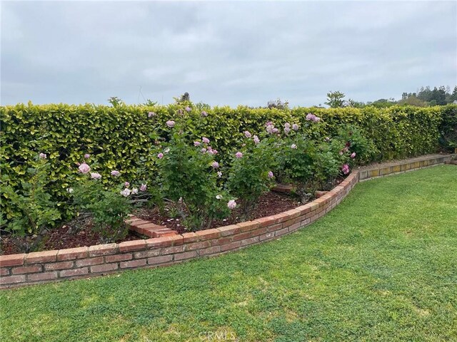28708 Mount Sawtooth Dr, Rancho Palos Verdes, CA 90275 - view of green lawn