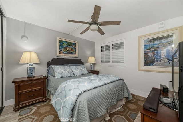 bedroom featuring ceiling fan