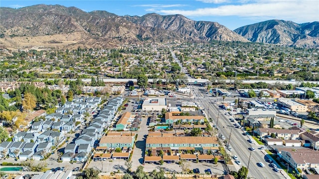 drone / aerial view featuring a mountain view