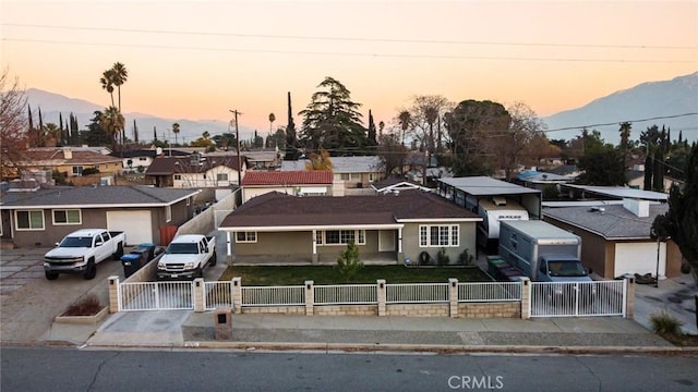 view of front of home featuring a yard