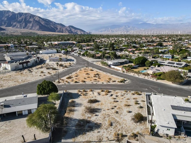 Listing photo 2 for 1880 Carriage Ln, Palm Springs CA 92262