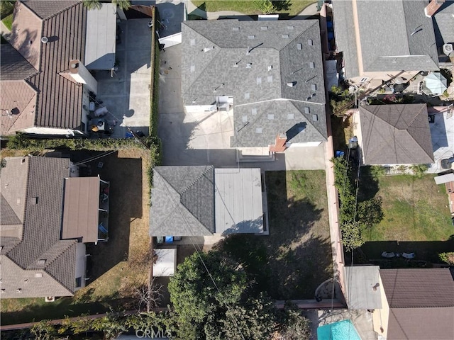 bird's eye view with a residential view