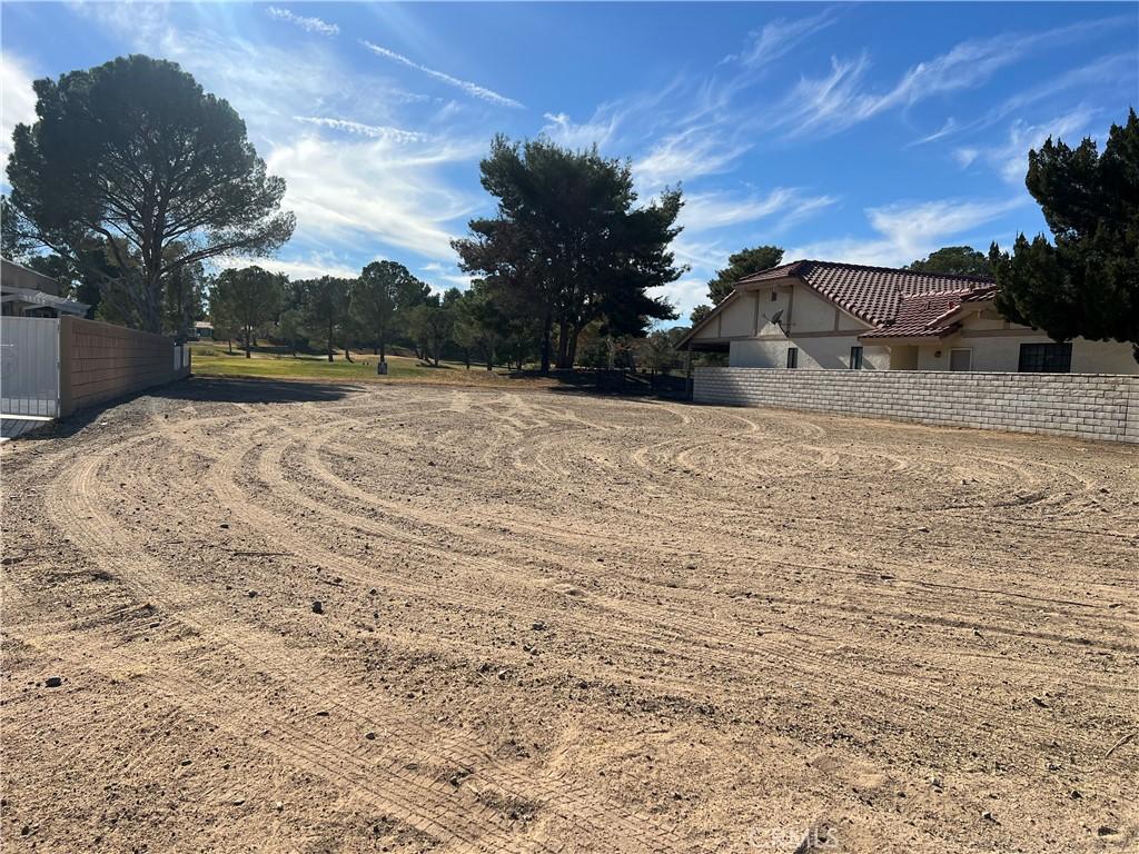 14789 Greenbriar Dr, Helendale, CA 92342
