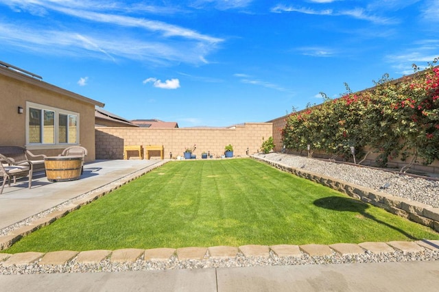 view of yard with a patio