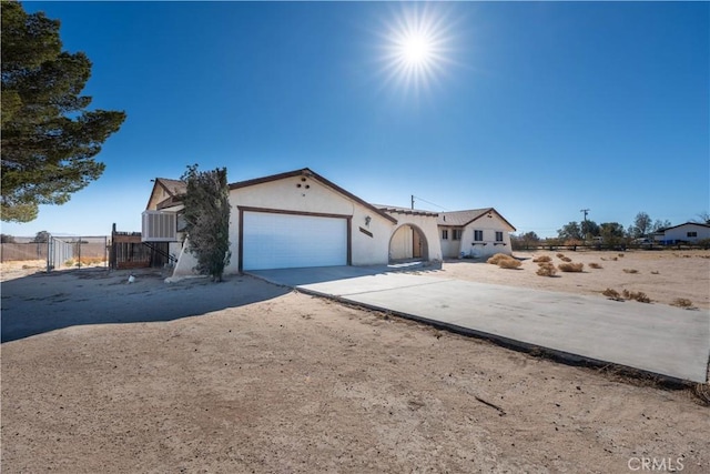 view of front facade with a garage