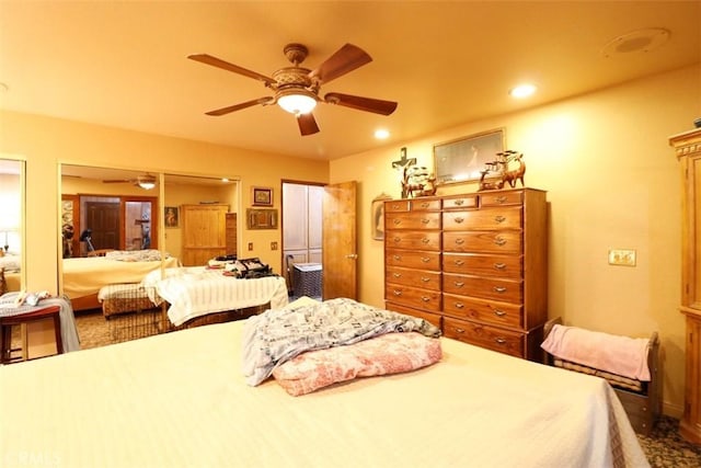 bedroom with ceiling fan